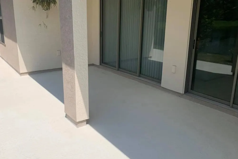 Cream solid-color patio coating Orlando